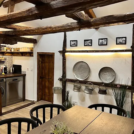 Дом отдыха туйковата къща The Tuikov House Тетевен