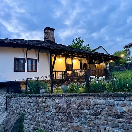 펜션 туйковата къща The Tuikov House 테티븐